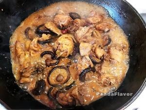 Chicken Stewed with Mushrooms