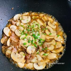 Stir-fried Pork with Mushrooms